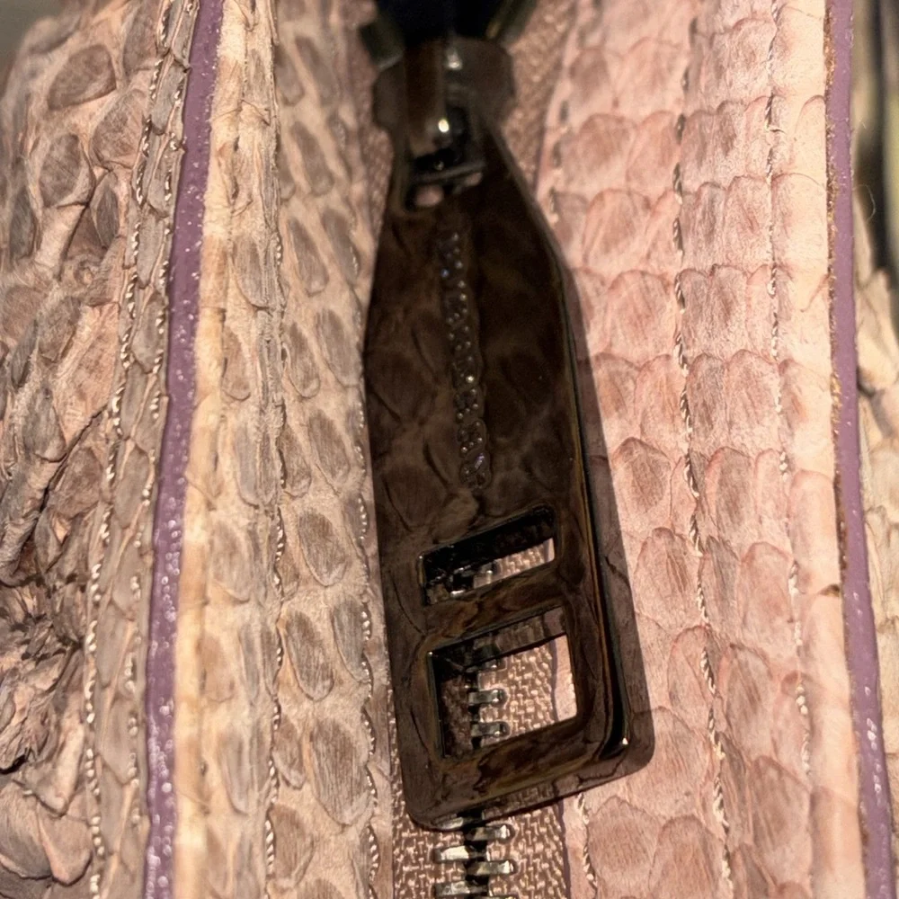 Burberry RARE python shoulder bag - Picture 7 of 14